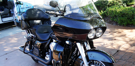 Bagger motorcycle detailed by Lee's